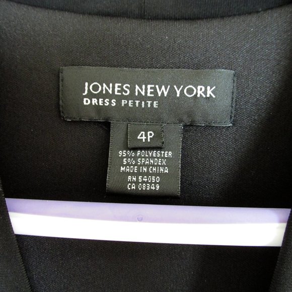 Jones New York Petite LBD Soft Jersey Pockets - Picture 3 of 10
